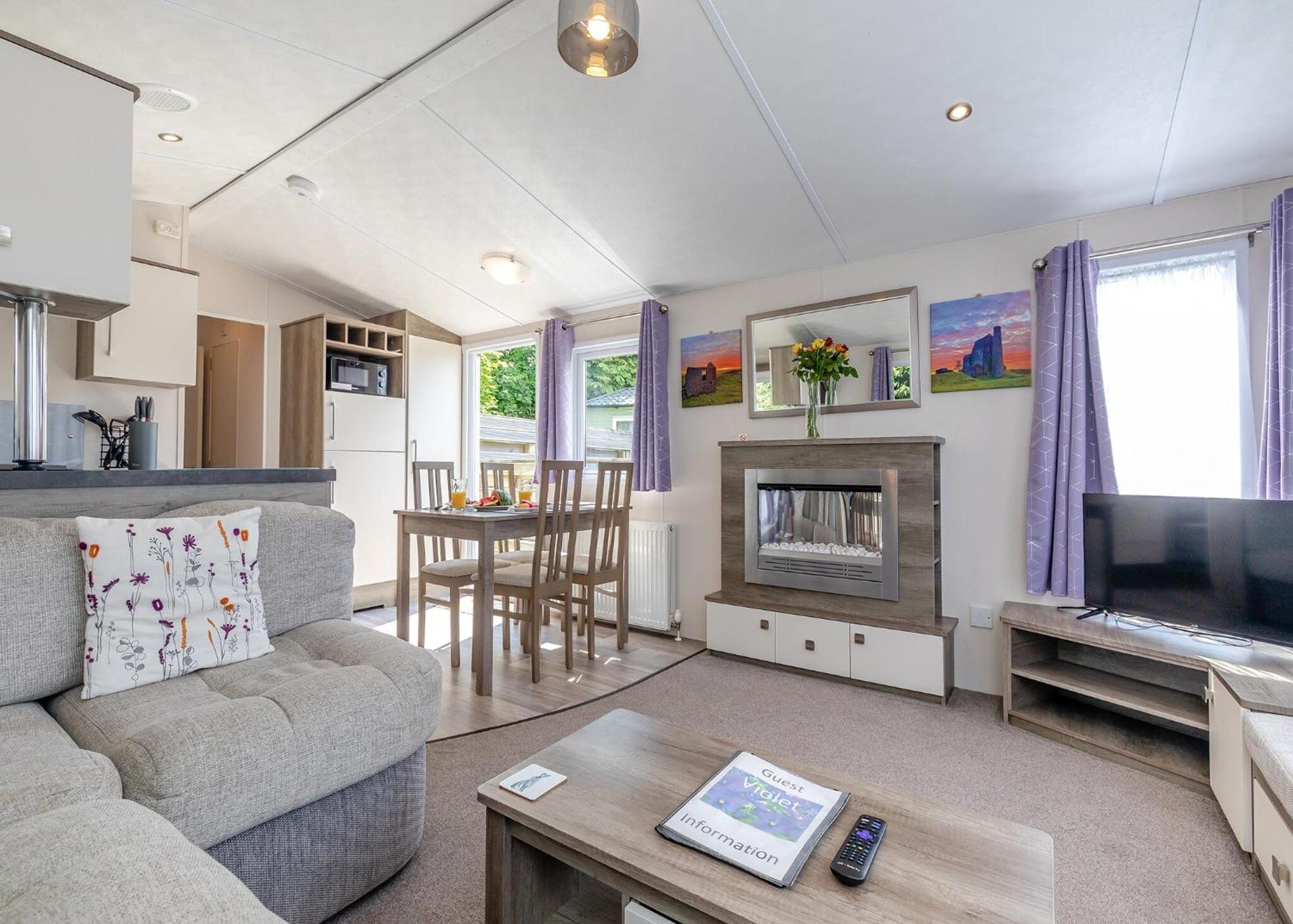 Longnor Wood Holiday Park Exteriör bild